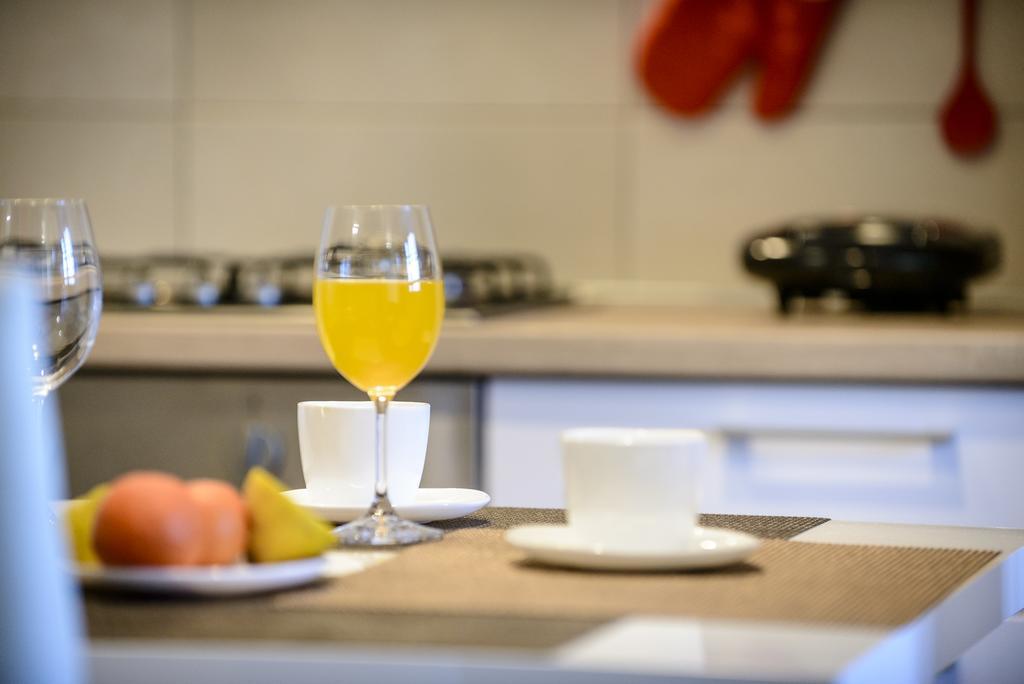 Apartment Mistral - Cosy Apartment With Sea View Molunat Luaran gambar
